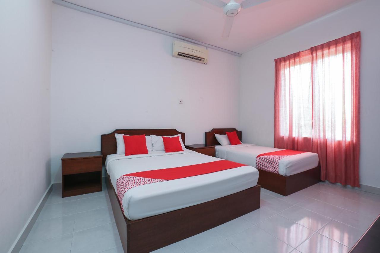 Oyo 8966 Dee Wana Resort 1 Pasir Puteh Esterno foto
