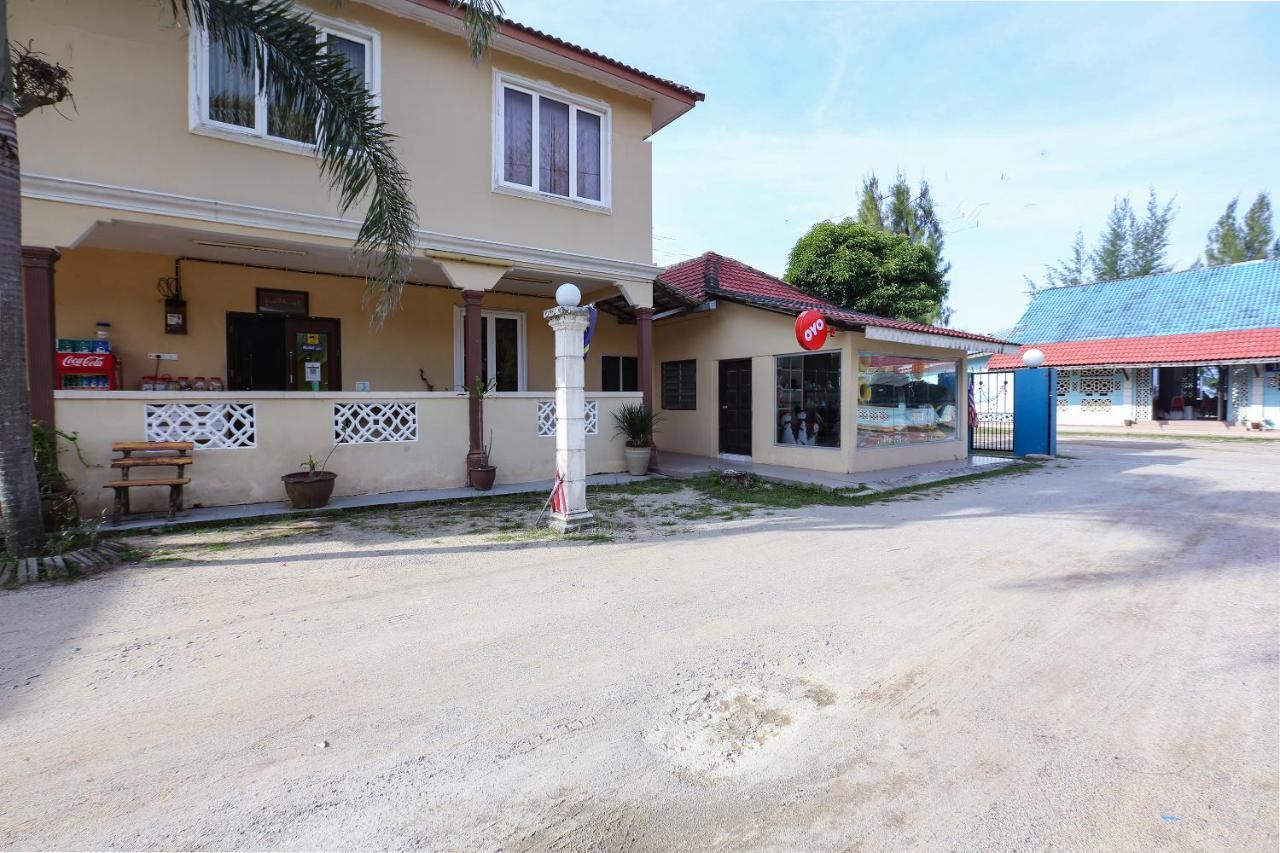 Oyo 8966 Dee Wana Resort 1 Pasir Puteh Esterno foto